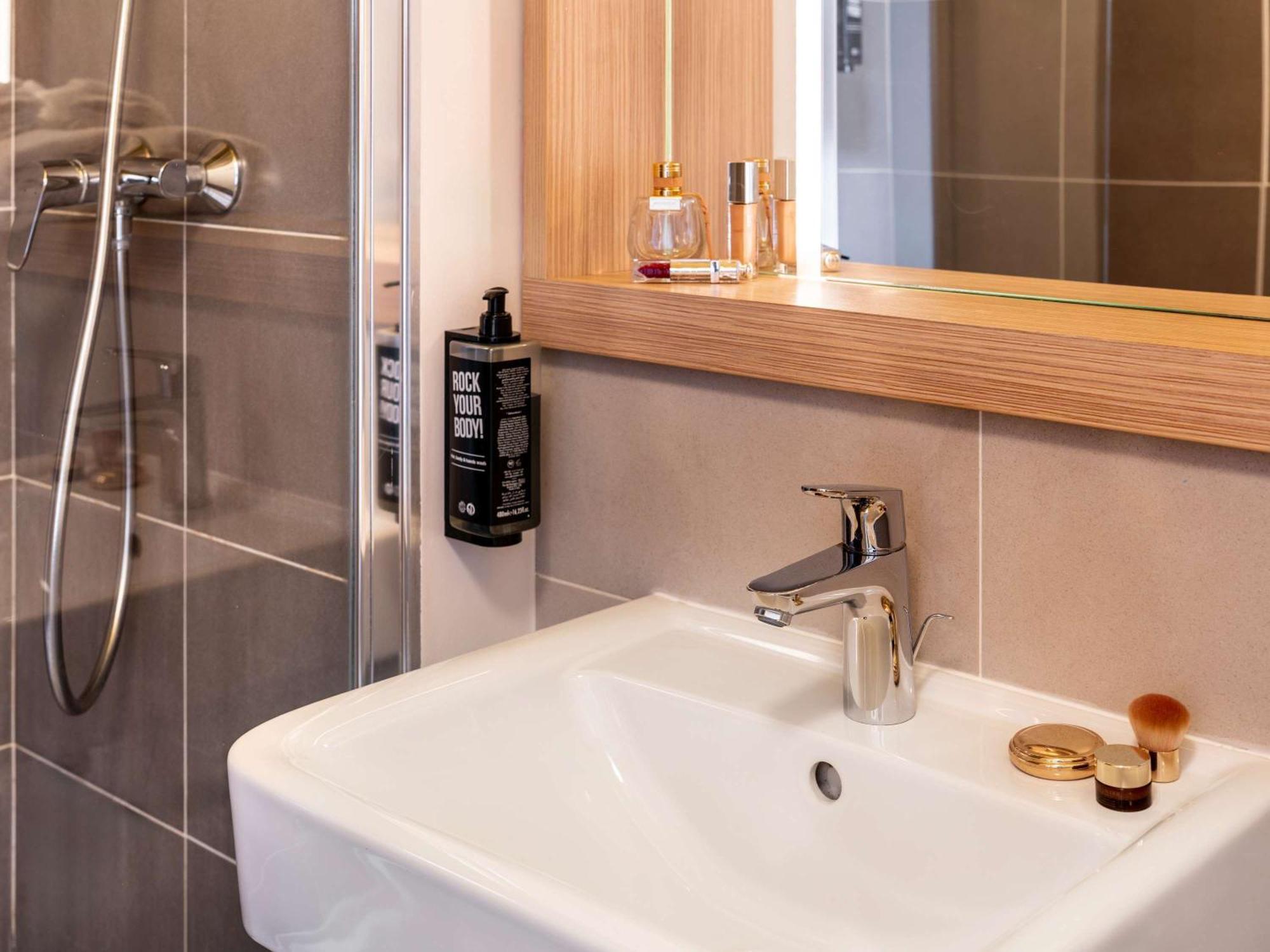 Ibis Styles Prevessin Geneve Aeroport酒店 外观 照片